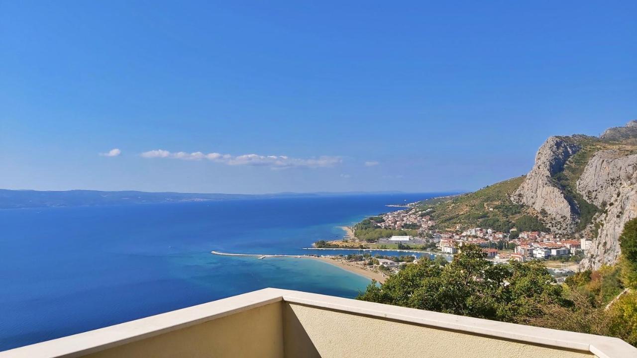 Apartments Borak Оміш Екстер'єр фото