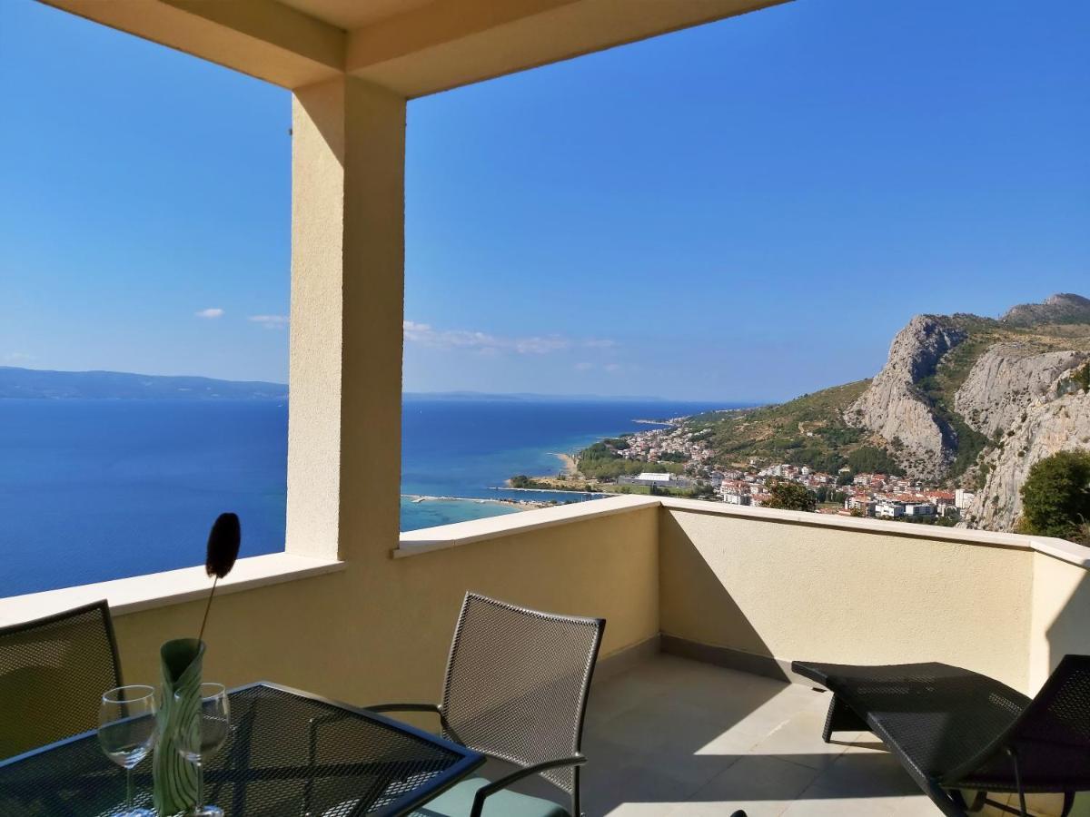 Apartments Borak Оміш Екстер'єр фото