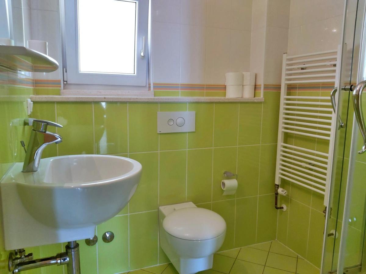 Apartments Borak Оміш Екстер'єр фото