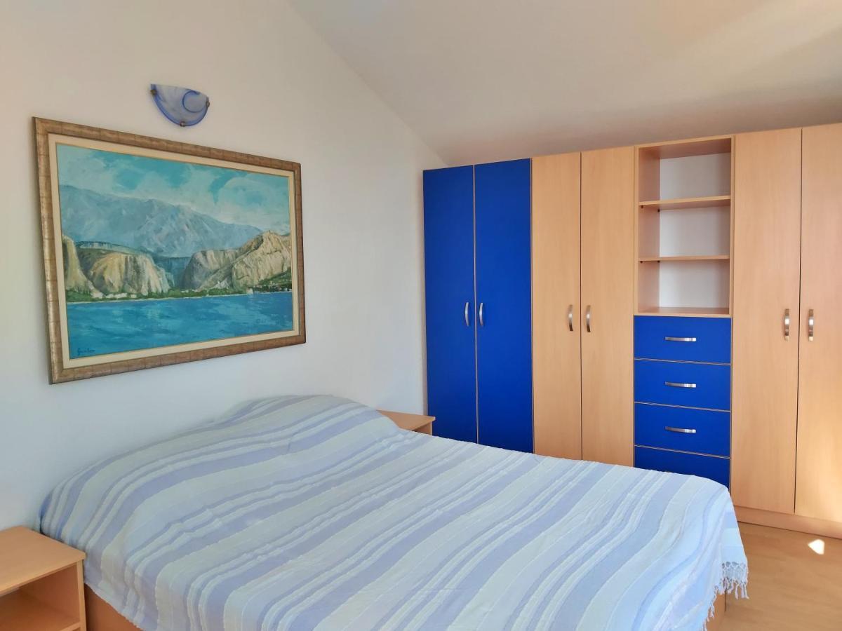 Apartments Borak Оміш Екстер'єр фото